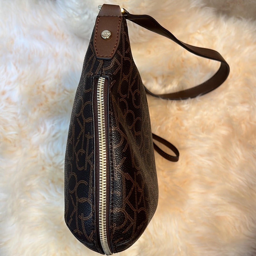 Calvin Klein Shoulder/Crossbody - Picture 9 of 12